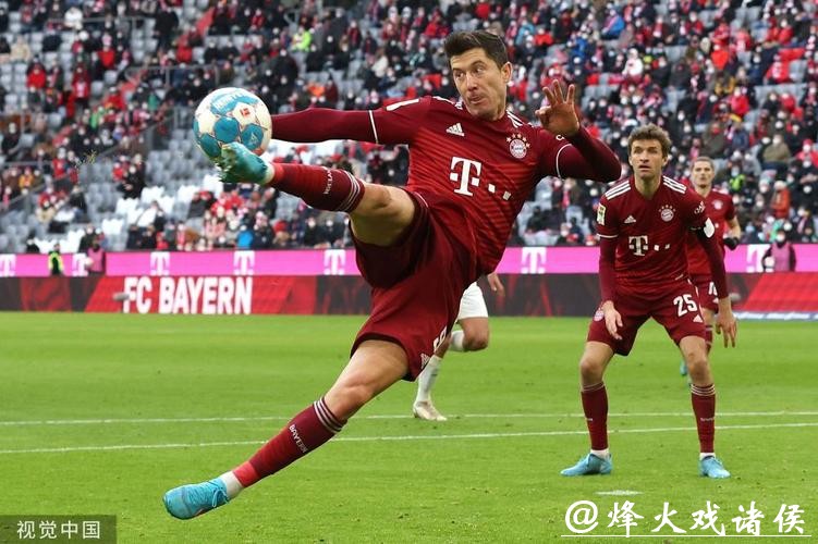 德甲-莱万双响 帕瓦尔破门+造乌龙 拜仁5-0大胜 德甲-莱万双响 帕瓦尔破门+造乌龙 拜仁5-0大胜